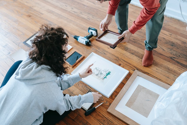 How to Pack Framed Pictures for Moving: Comprehensive Guide