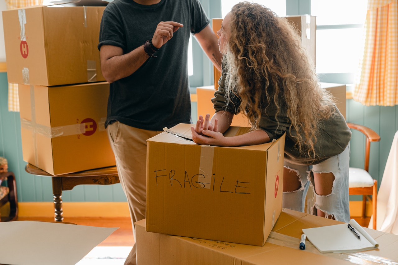 How to Stay Organized When Moving: Ultimate Moving Guide