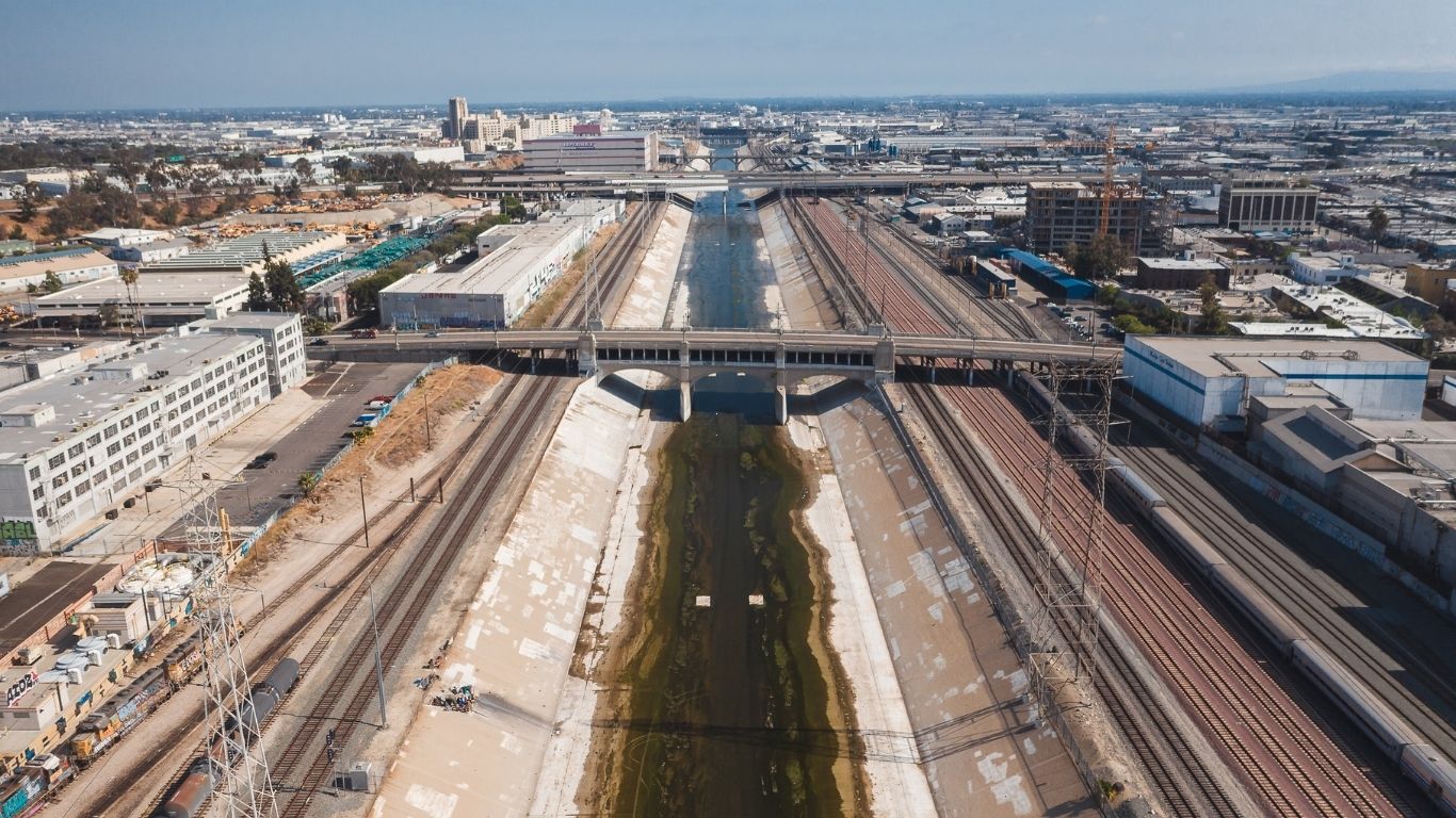  Los Angeles Moving Company Reviews: Find the Best Movers Near You