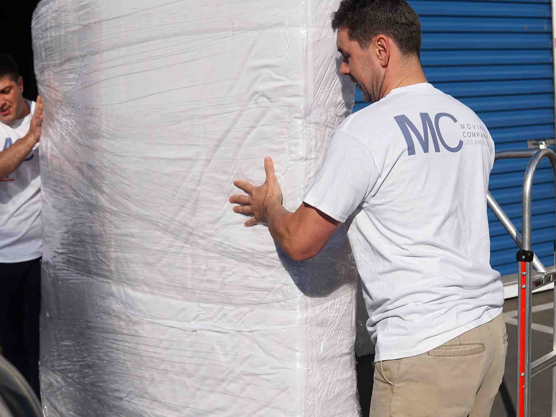  Navigating the Move on a Budget: Your Guide to Low-Cost Movers Near You